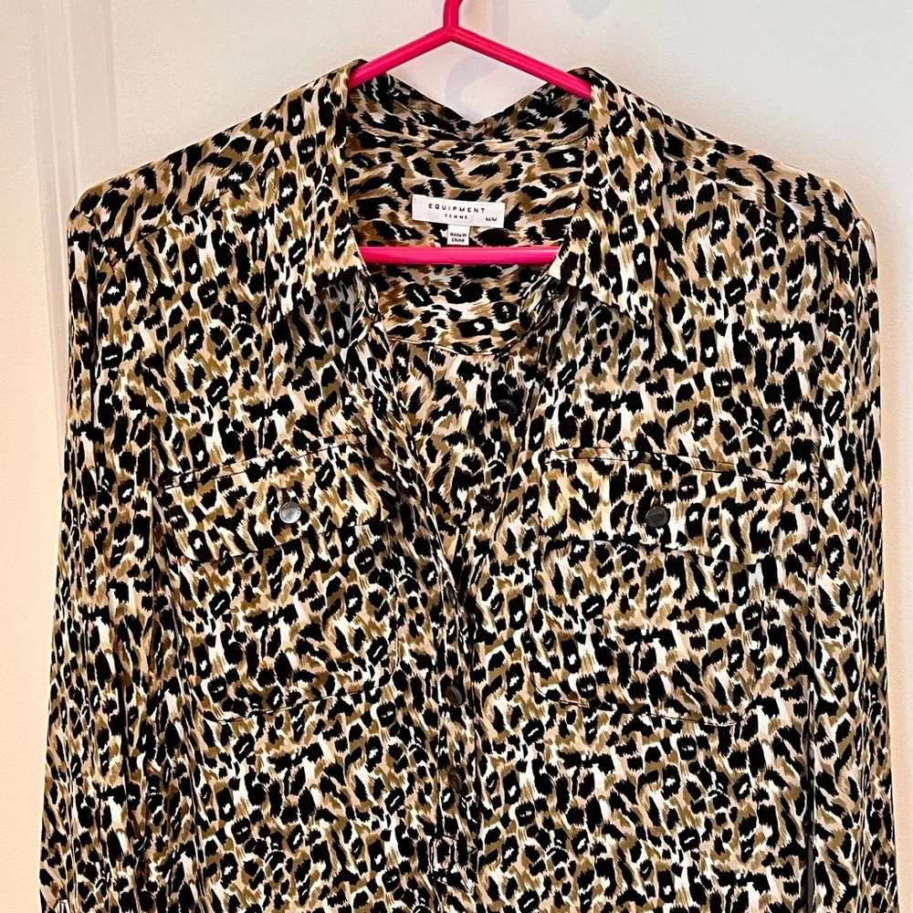 Equipment Femme Lenora Leopard Print Maxi Dress – Fluid Godet Hem Medium - Picture 4 of 6